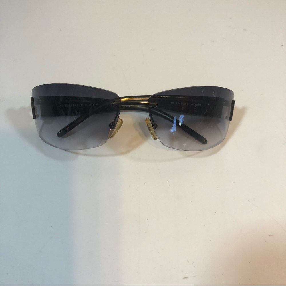 Burberry sunglasses by saflo